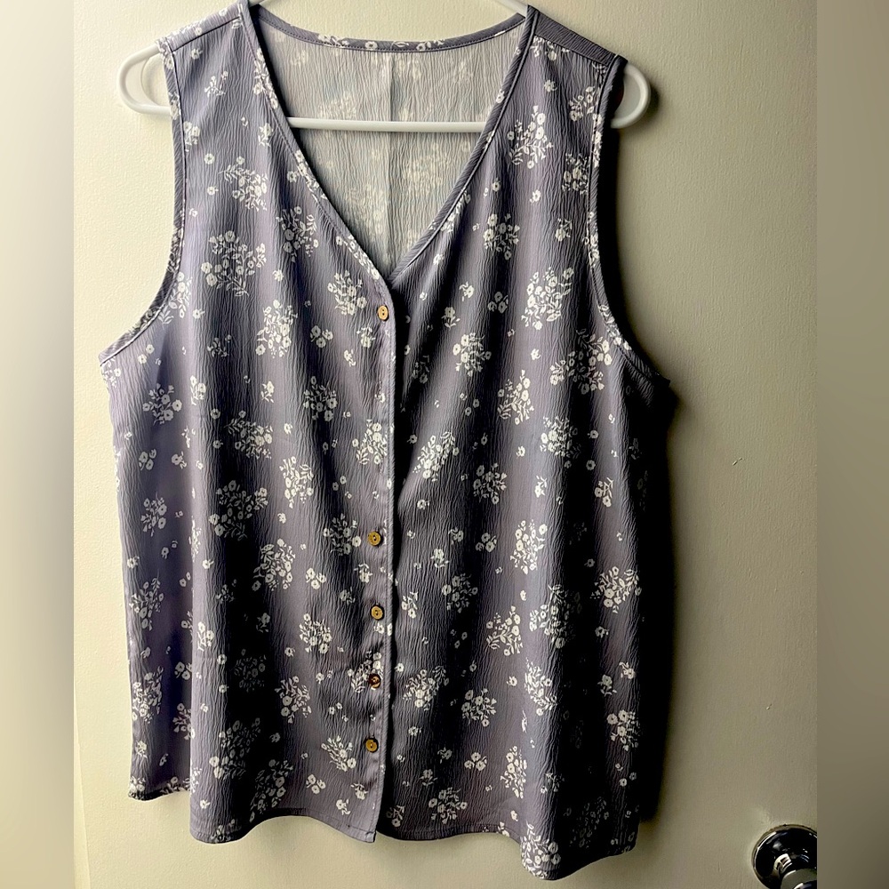 Lightweight Sleeveless Summer Blouse
